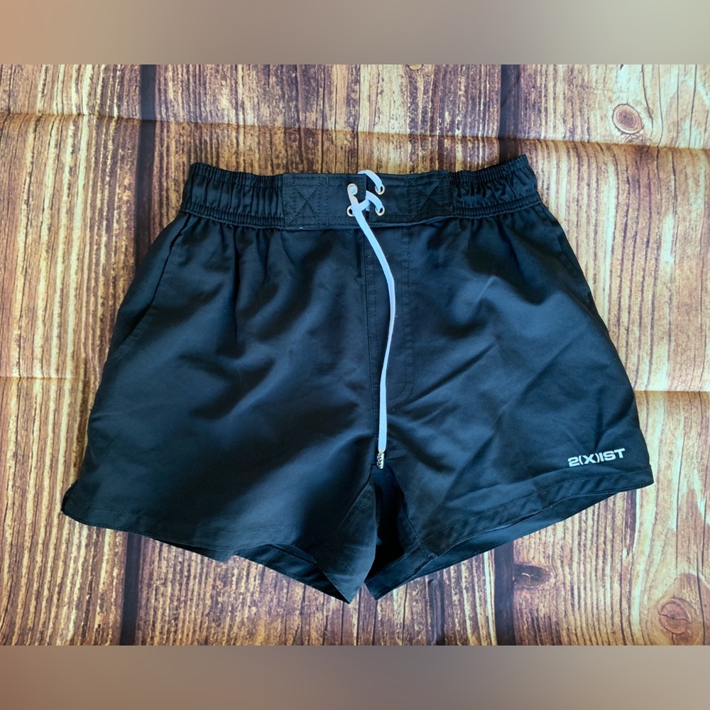 2(X)IST Women's Elastic Waist Side Pockets Brief Lined Black Shorts Size: S